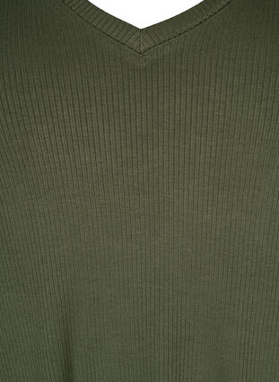 Ribatusta viskoosista valmistettu T-paita, jossa on v-pääntie, Thyme, Packshot image number 2