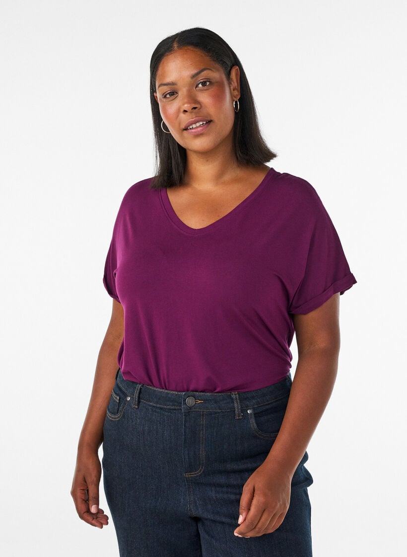 Perus V-p&auml;&auml;ntie T-paita viskoosista, Violetti, Model image number 0