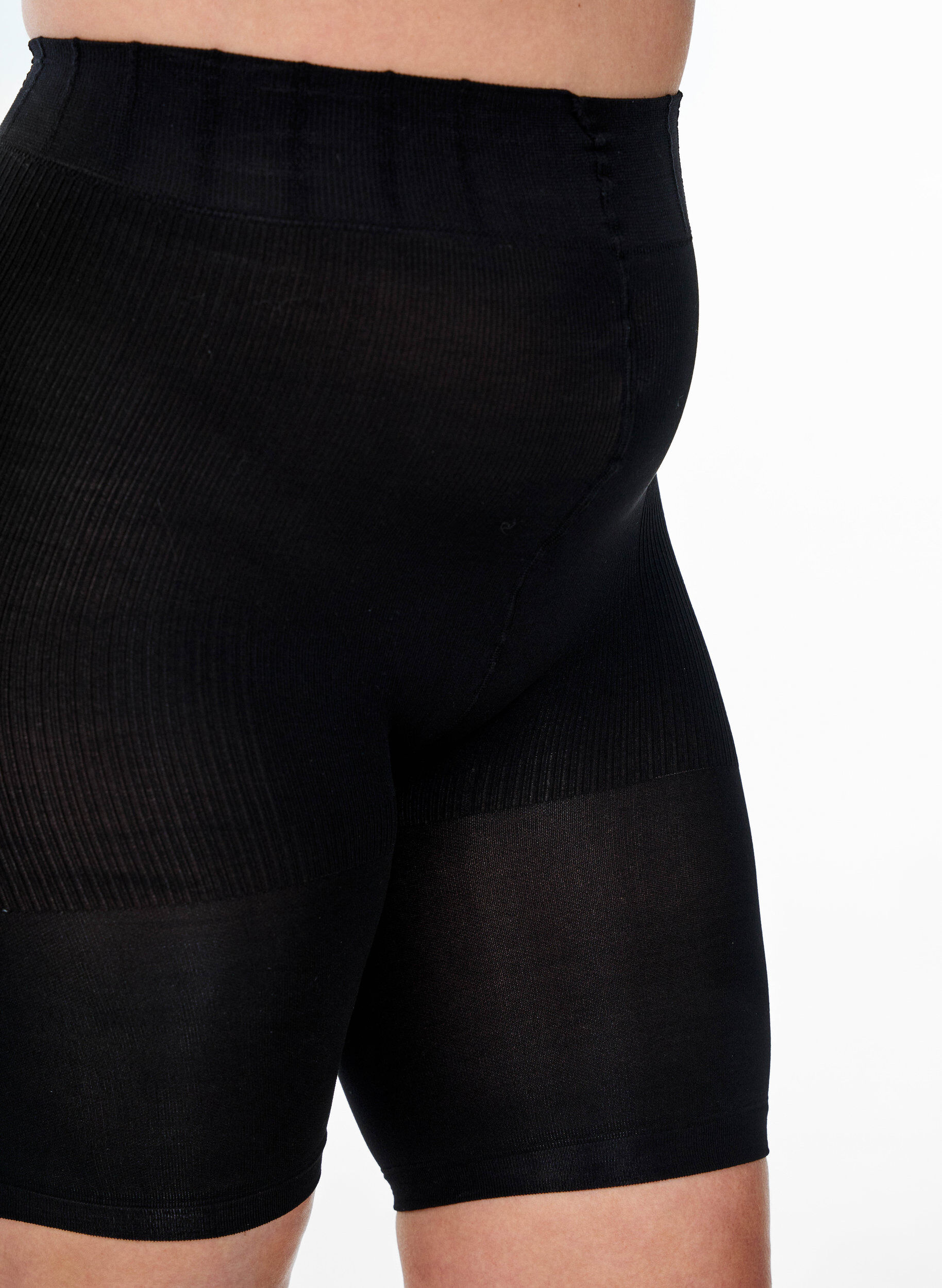 Zizzi2 kpl push-up -shortsit 60 denierill&auml; ja muotoilevalla vaikutuksella, Musta, Packshot image number 2