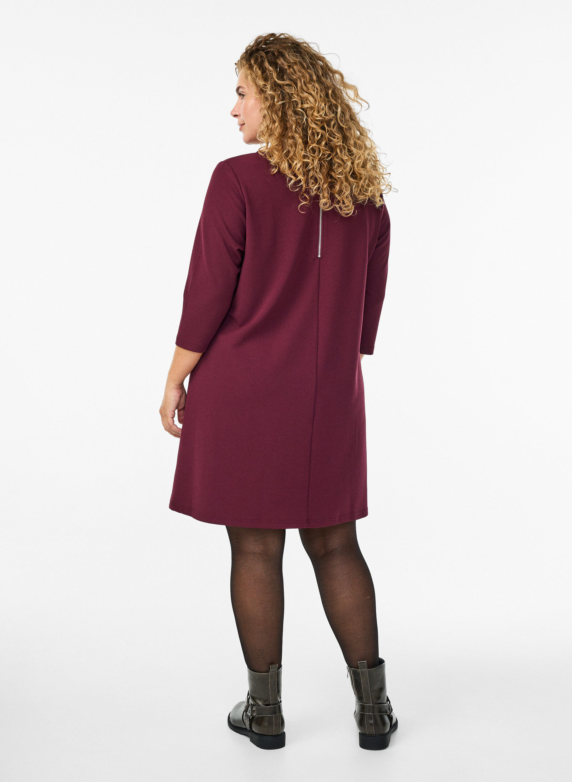 ZizziLyhyt A-linjainen mekko 3/4-hihoilla, Punainen, Model image number 2
