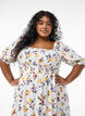 Kukallinen midimekko viskoosista smokkirypytyksell&auml;, Valkoinen, Model image number 2