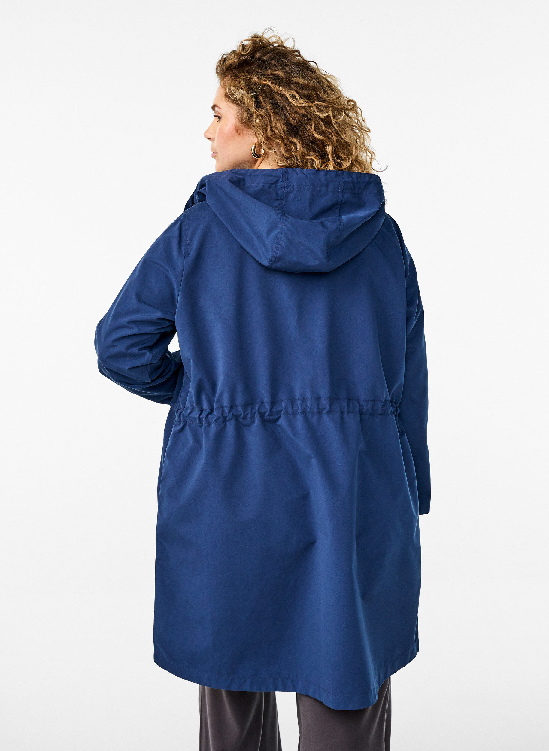 Zizzi FLASH - Kevyt hupullinen parka, Sininen, Model image number 2