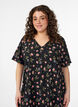 Lyhythihainen mekko V-p&auml;&auml;ntiell&auml;, Musta, Model image number 2