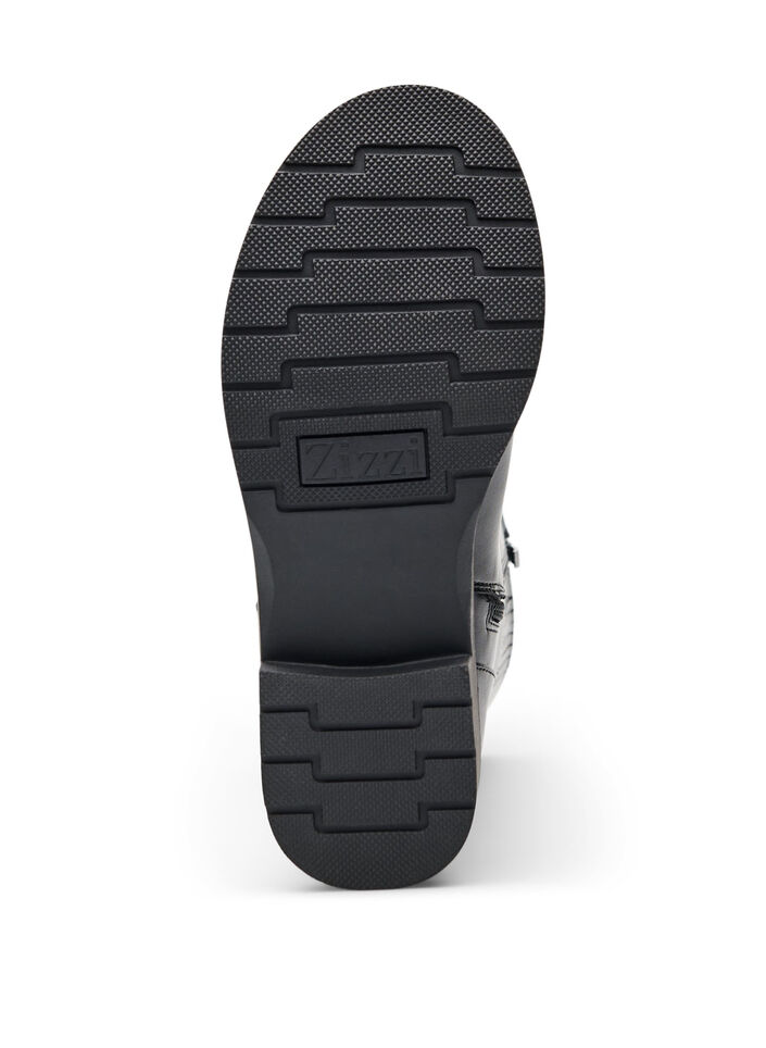 Korkea nahkasaapas koristeellisilla soljilla, Musta, Packshot image number 4