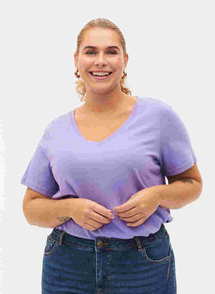 2 perus t-paitaa puuvillasta, Paisley Purple/Navy, Model