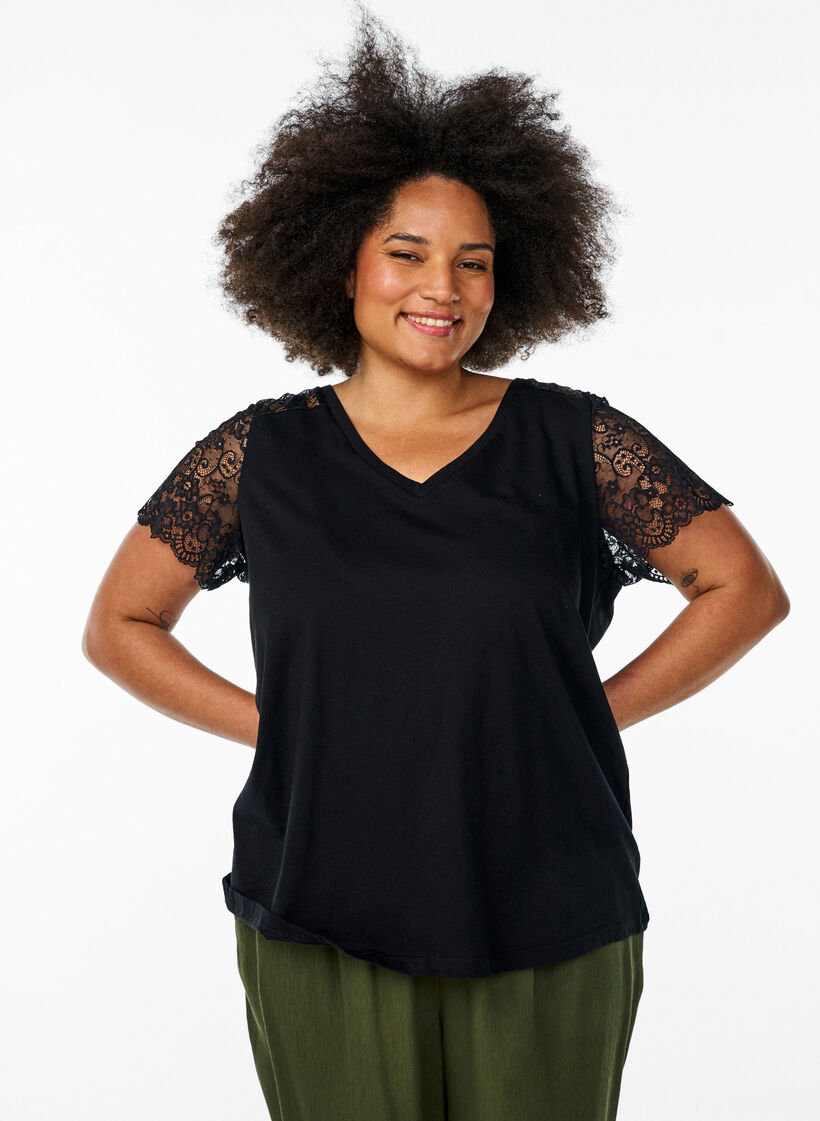 Puuvillainen t-paita lyhyillä pitsihihoilla, Musta, Model image number 0