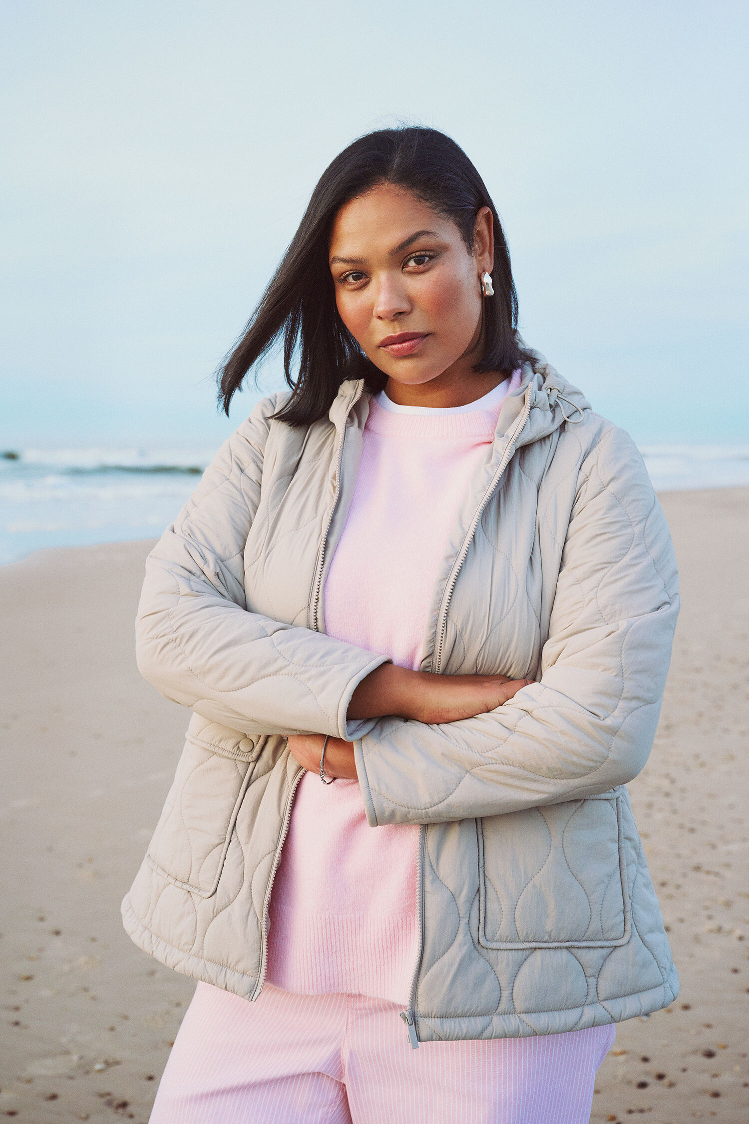 Quilted jacket in pink tones, , Model