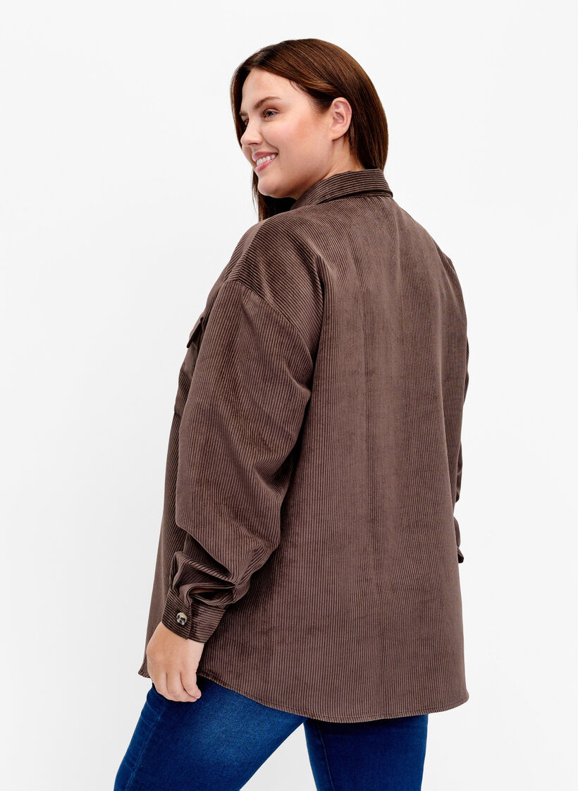 Pitkähihainen samettipaita, jossa on rintataskut, Java, Model image number 1