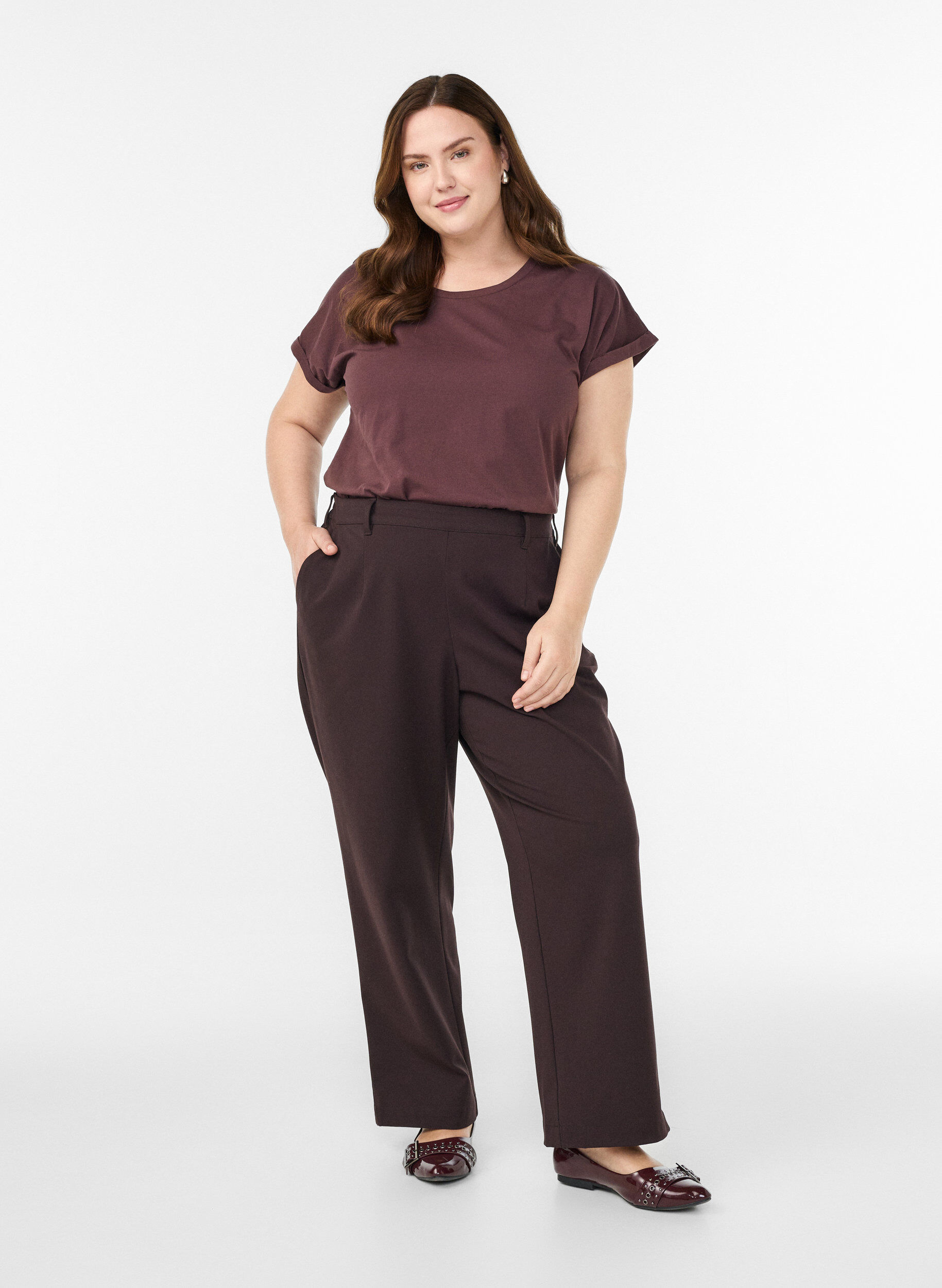 Zizzi Lyhythihainen T-paita puuvillasekoitteesta, Tumma Bordeaux, Model image number 1