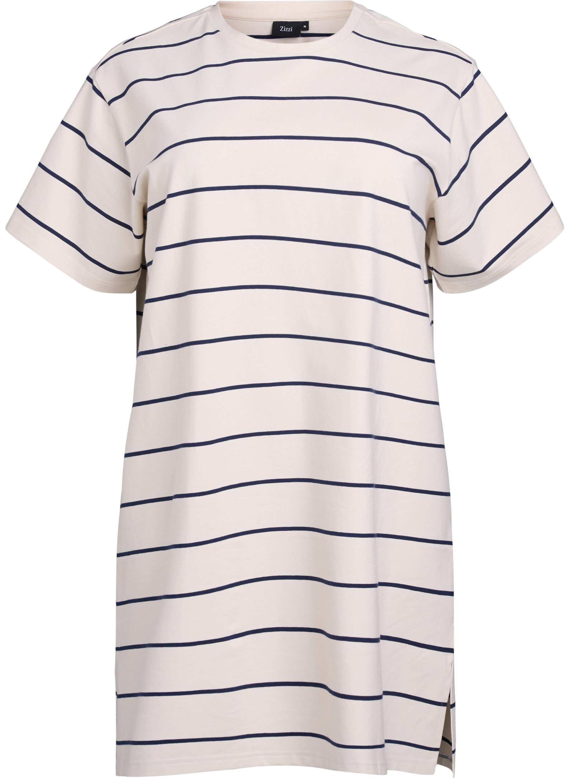 Lyhyt raidallinen trikoomekko