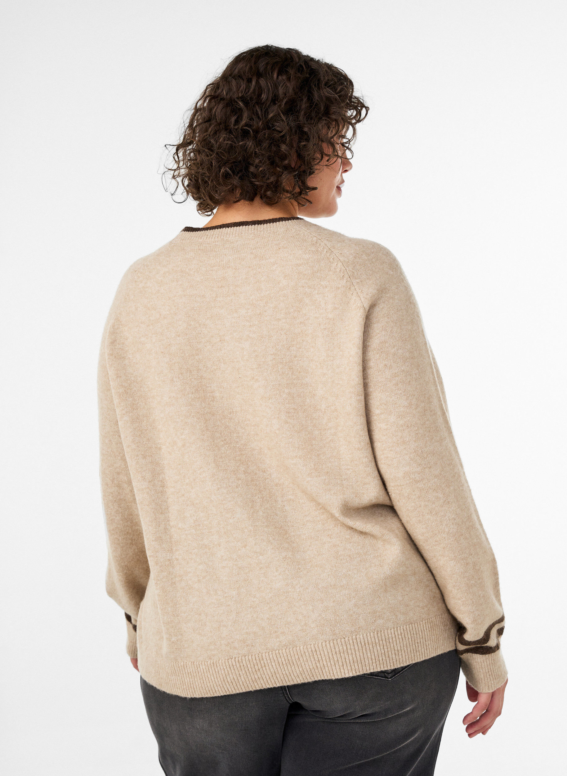 ZizziNeulepusero logolla ja kontrastiraidoilla, Beige, Model image number 2