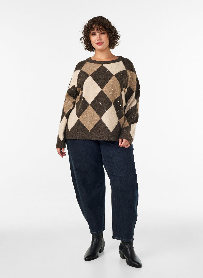 Neulottu toppi hiilikuvioinnilla ja strassikivill&auml;, Ruskea, Model image number 1