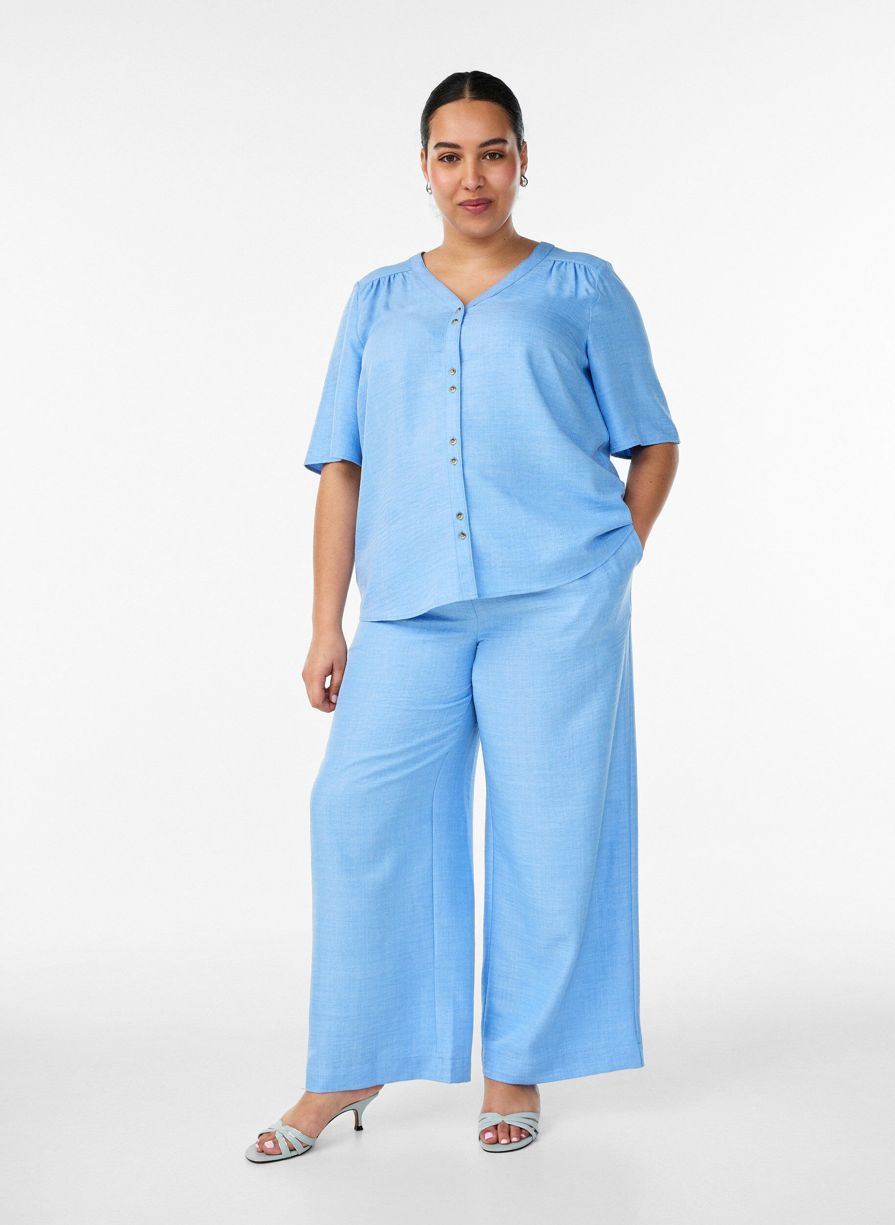 ZizziLyhythihainen paitapusero v-p&auml;&auml;ntiell&auml;, Sininen, Model image number 1