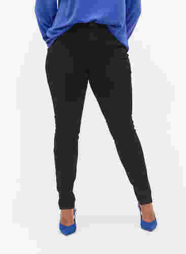 Super slim Amy-farkut korkealla vyötäröllä, Black, Model image number 3