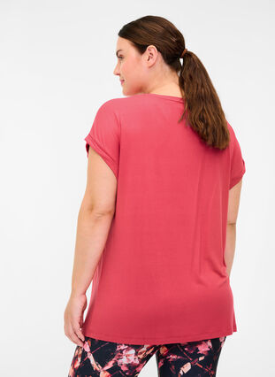 Viskoosisekoitteesta valmistettu t-paita treeniin painatuksella , Garnet Rose, Model image number 1