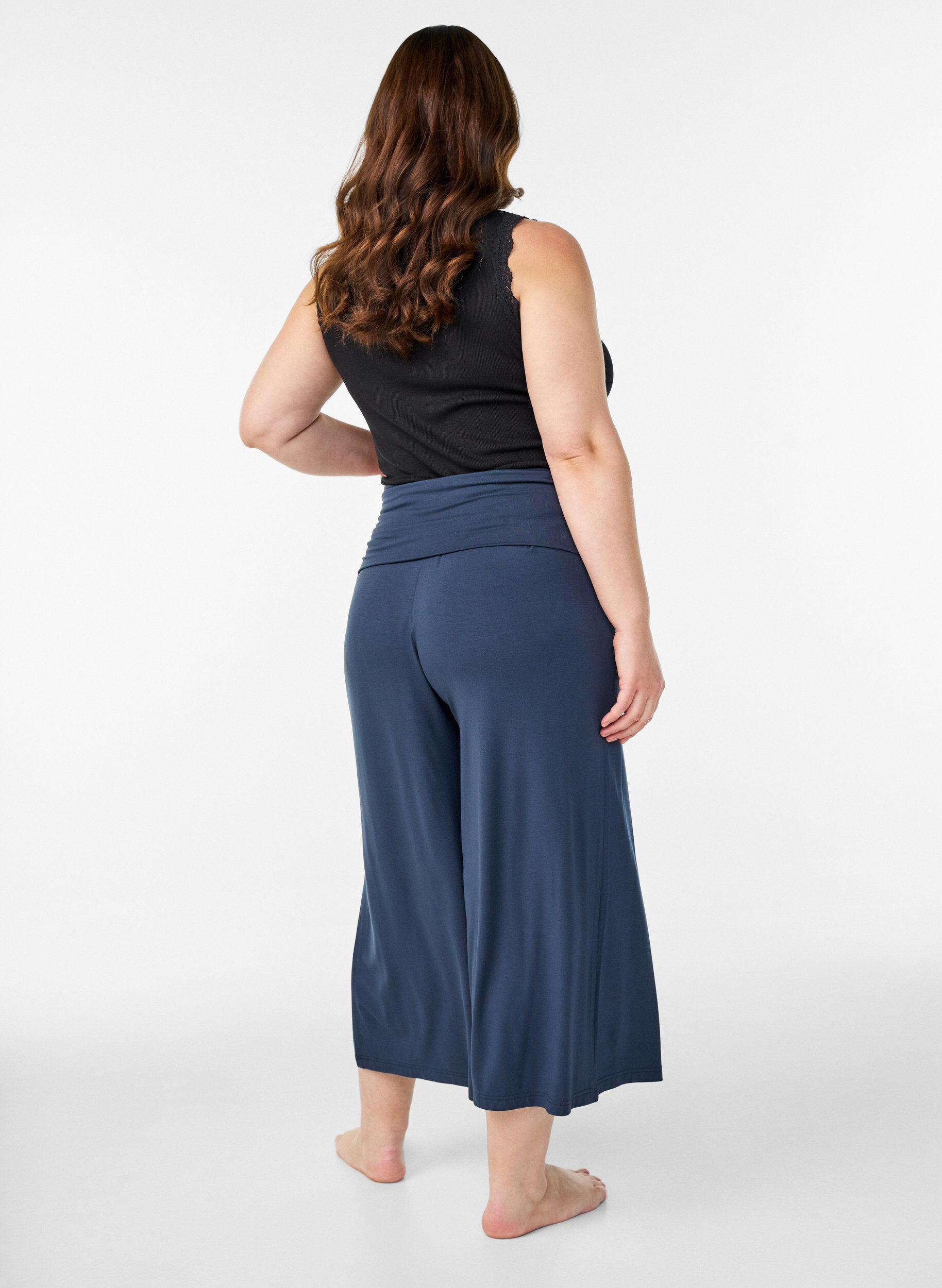 Zizzi Jersey culotte -housut korkealla vy&ouml;t&auml;r&ouml;ll&auml;, Sininen, Model image number 1