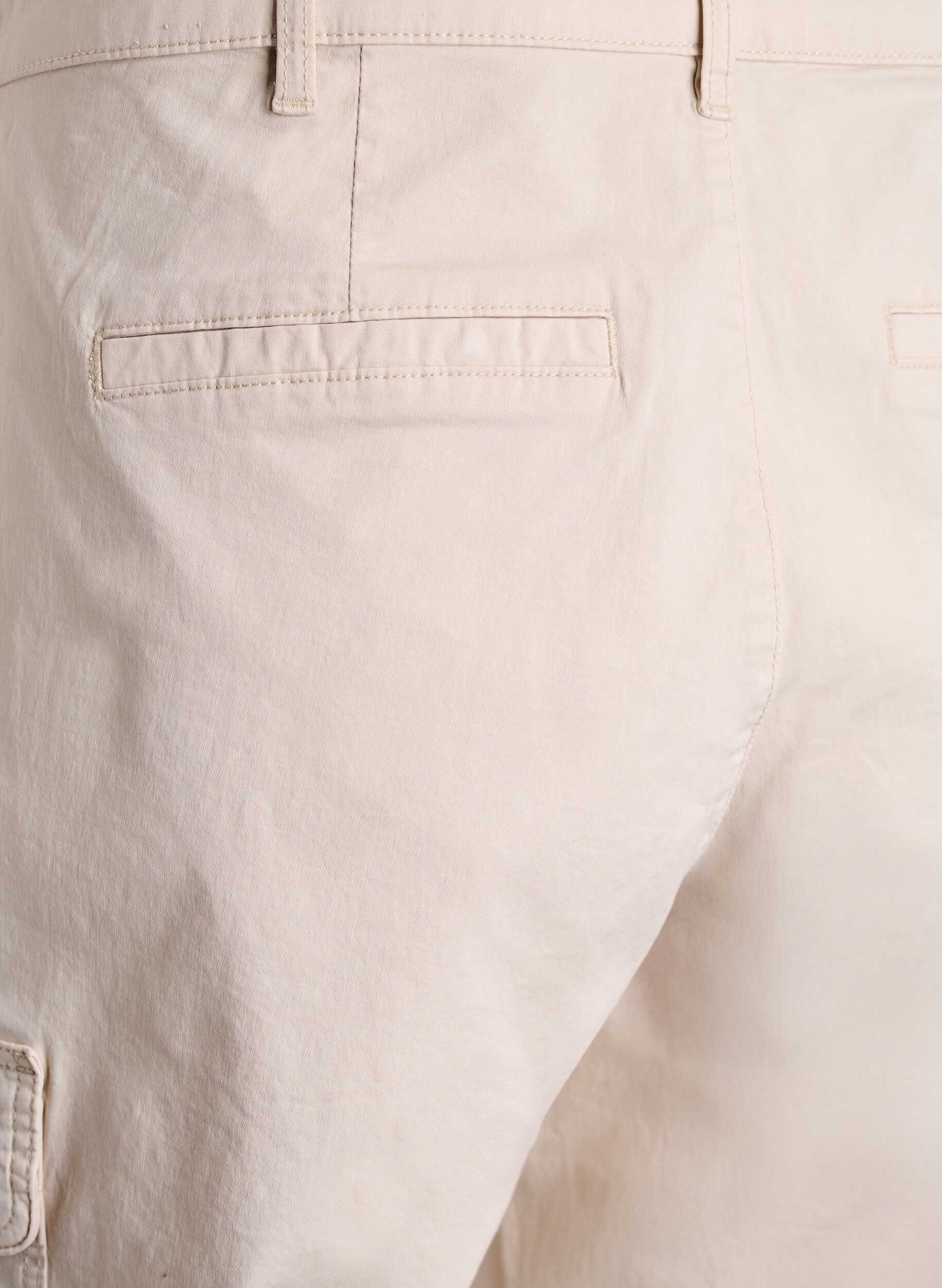 Zizzi Korkeavy&ouml;t&auml;r&ouml;iset cargoshortsit, Beige, Packshot image number 3