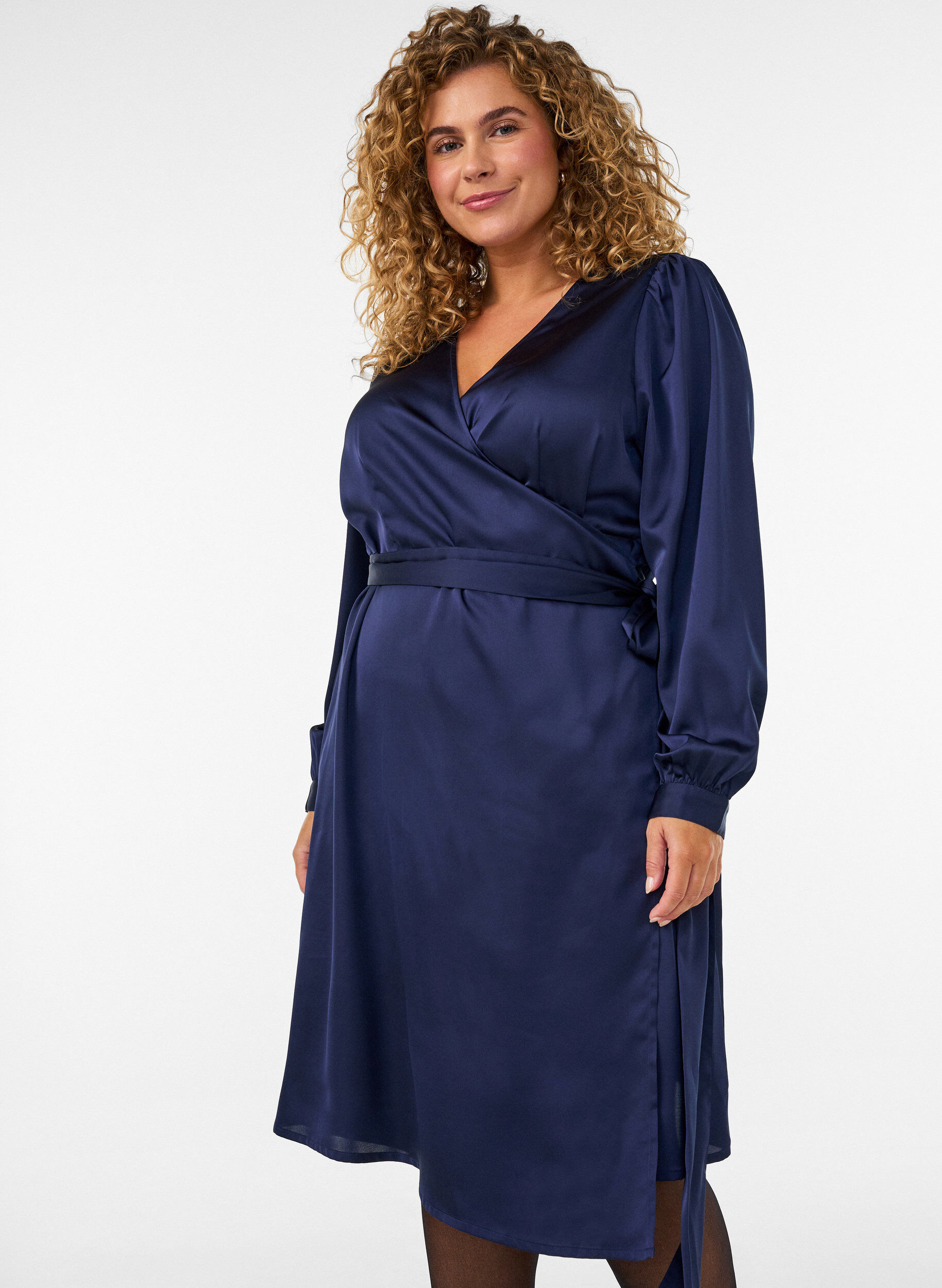 ZizziLyhyt satiinimekko kietaisumallilla, Sininen, Model image number 0