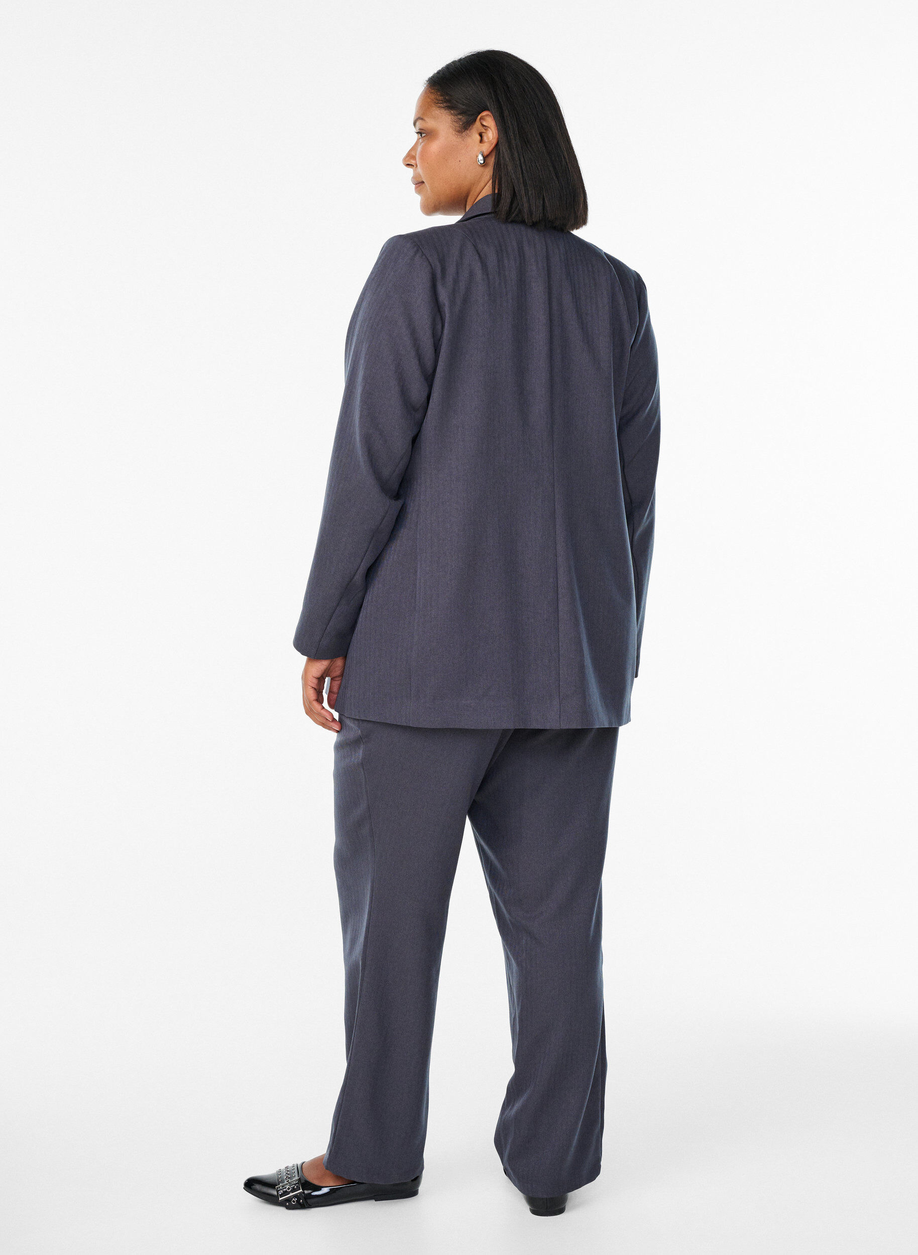 Zizzi Puolueettomat suorat housut tekstuurikuvioinnilla, Harmaa, Model image number 1