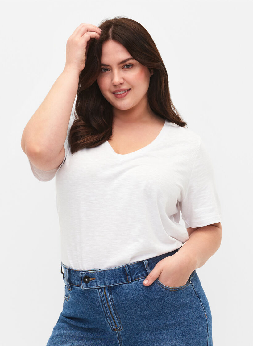 Lyhythihainen perus t-paita v-pääntiellä, Valkoinen, Model image number 0