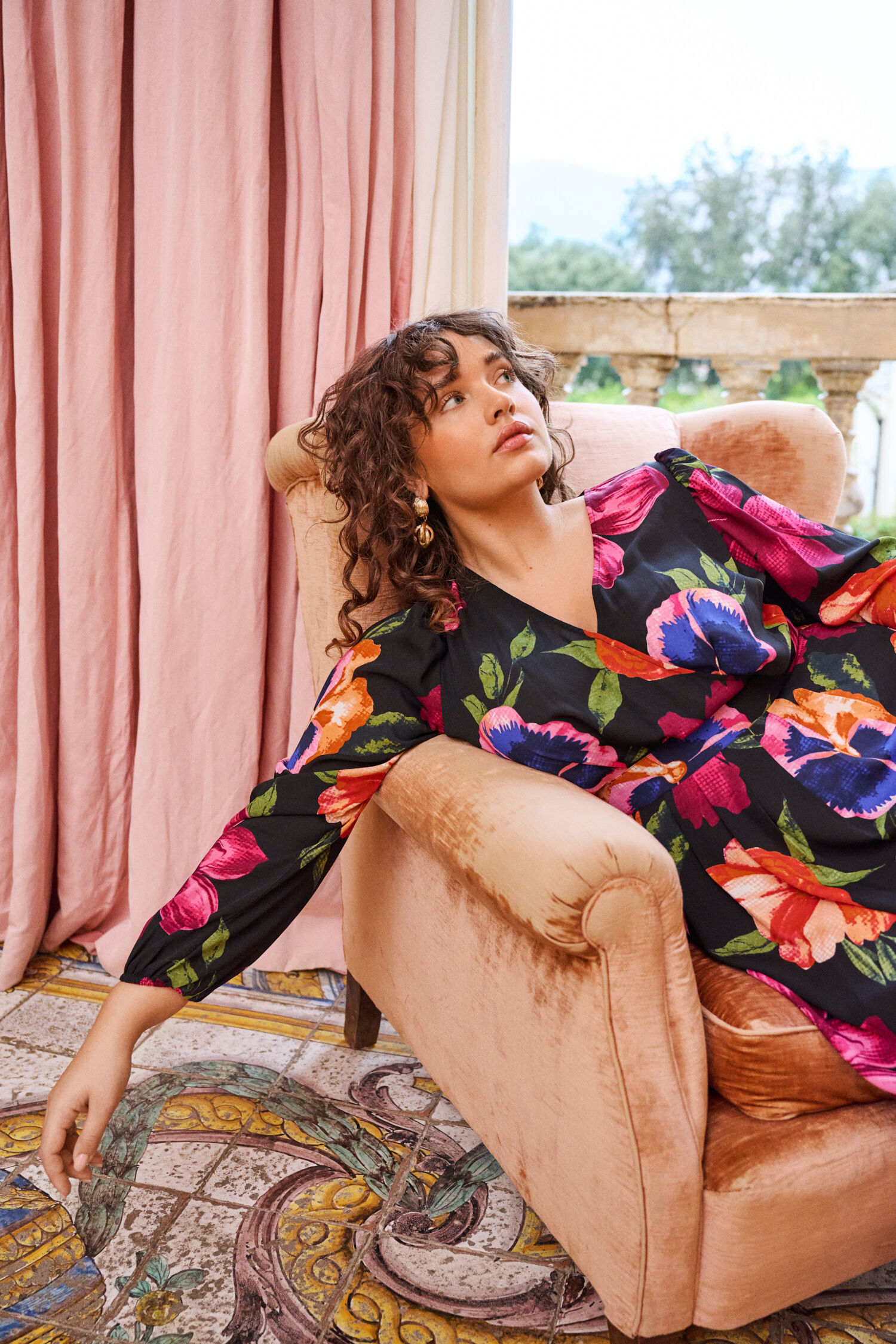 Zizzi Maksimekko kietaisup&auml;&auml;ntiell&auml;, , Model