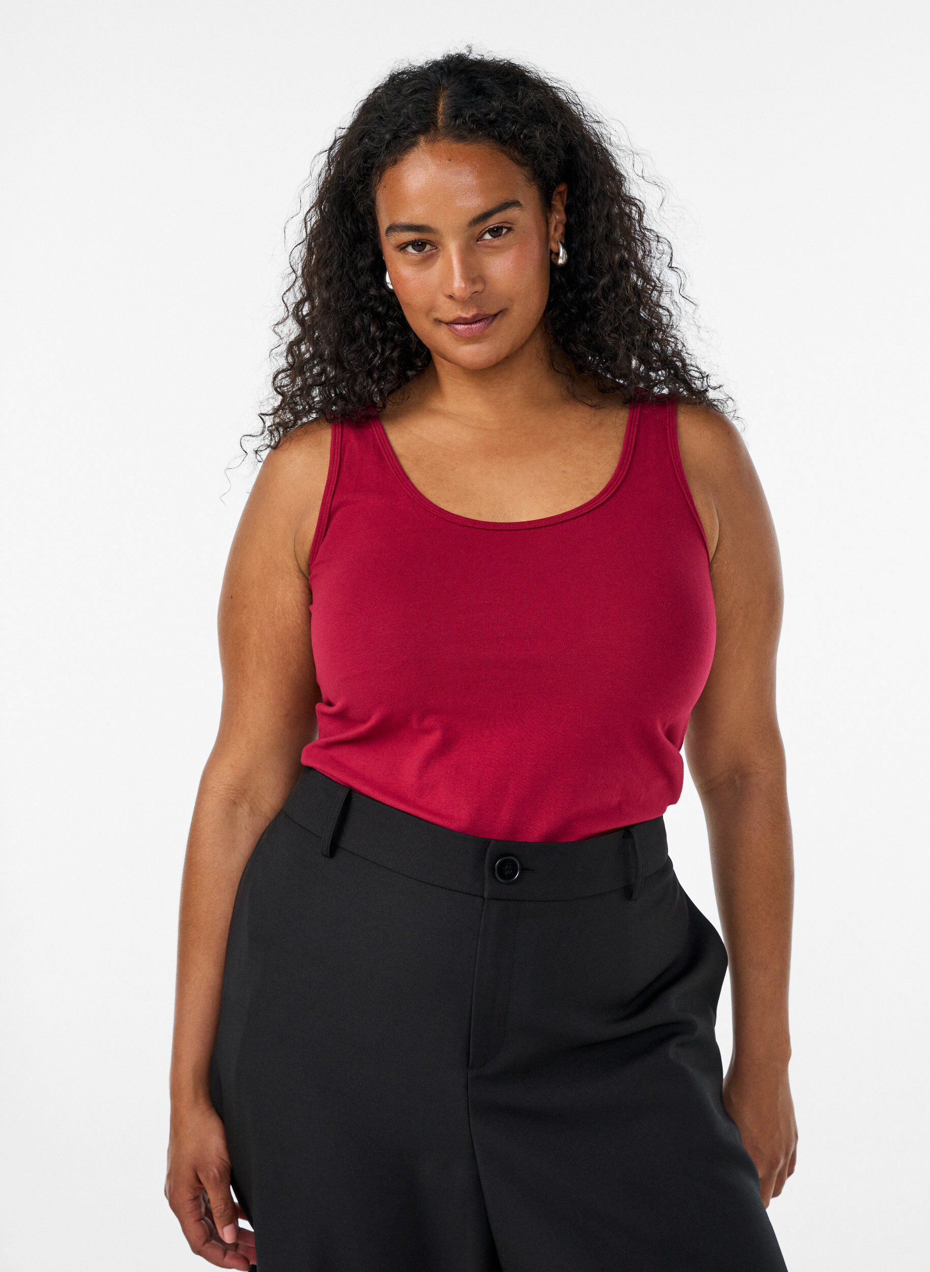 Yksiv&auml;rinen perus paita puuvillasta, Punainen, Model