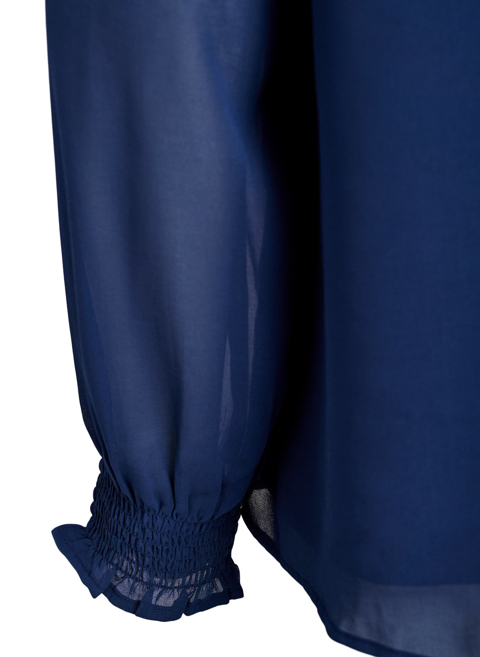 Zizzi Pusero l&auml;pikuultavilla hihoilla ja smokkirypytyksell&auml;, Sininen, Packshot image number 3