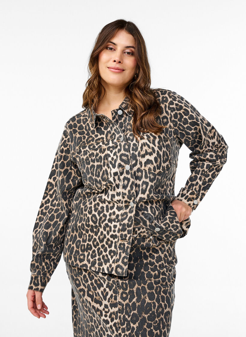 Farkkutakki leopardikuvioinnilla ja rintataskuilla, Ruskea, Model image number 0