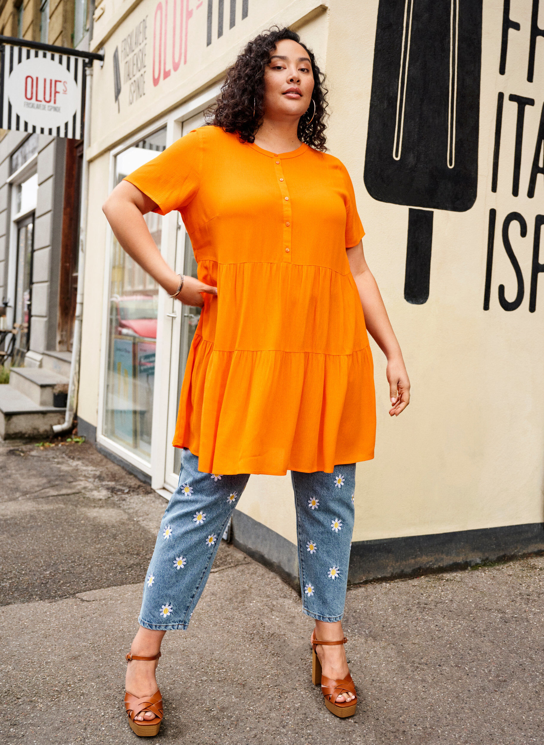 Zizzi Lyhythihainen viskoosimekko a-mallissa, Exuberance, Image image number 0