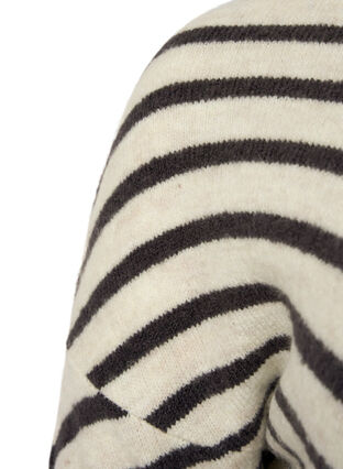 Neulepusero vinoilla raidoilla, Birch Mel. w stripes, Packshot image number 3