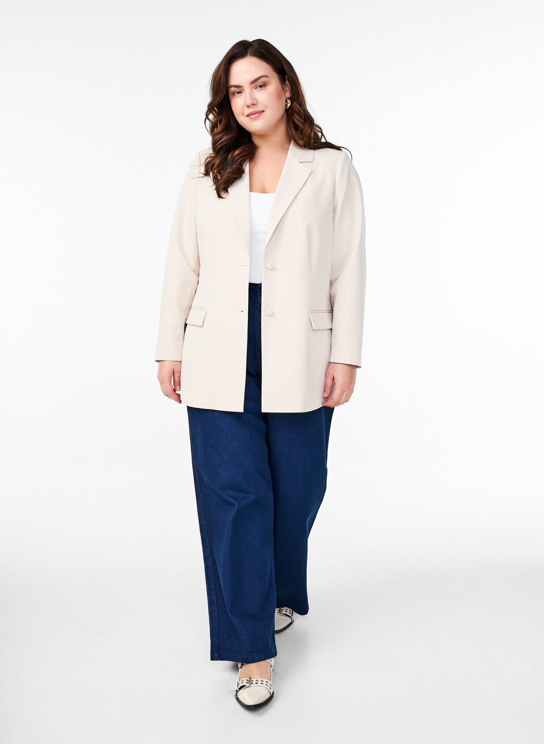 ZizziKlassinen bleiseri nappikiinnityksell&auml;, Beige, Model image number 1
