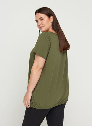 Lyhythihainen t-paita pyöreällä pääntiellä ja pitsireunuksella , Ivy Green, Model image number 1