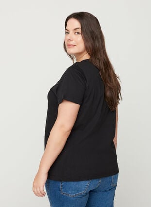 Puuvillainen t-paita niiteillä, Black, Model image number 1