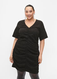 Lyhythihainen, teksturoidusta kankaasta valmistettu laskostettu mekko, Black, Model
