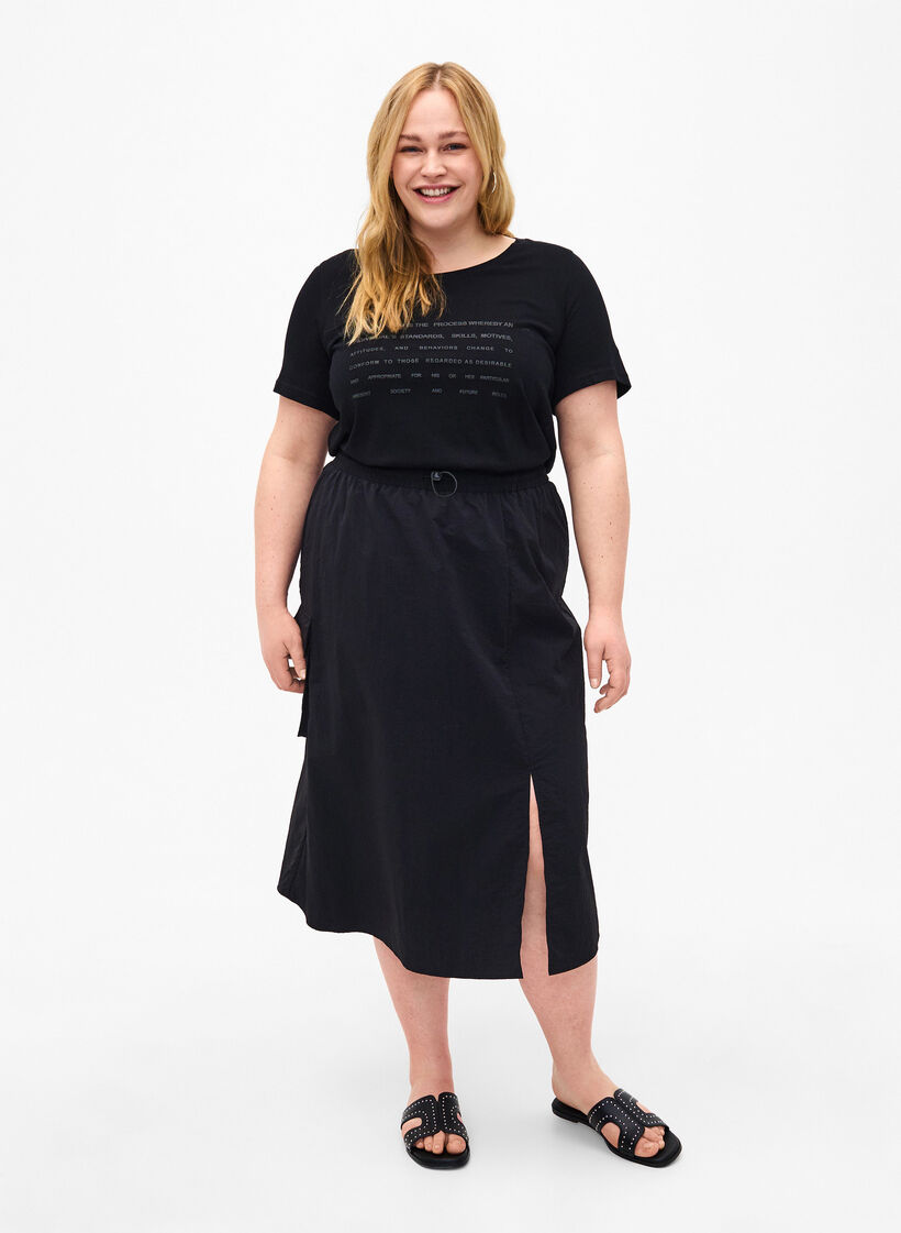 T-paita, jossa on tekstiä, Black W. Black, Model image number 2