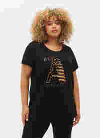 T-paita printillä treeniin , Black w. Bad Ass, Model