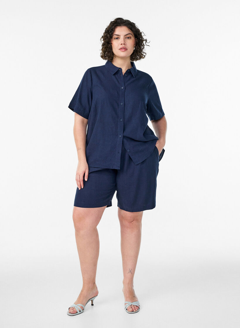 Korkeavy&ouml;t&auml;r&ouml;iset pellava- ja viskoosishortsit, Sininen, Model image number 1