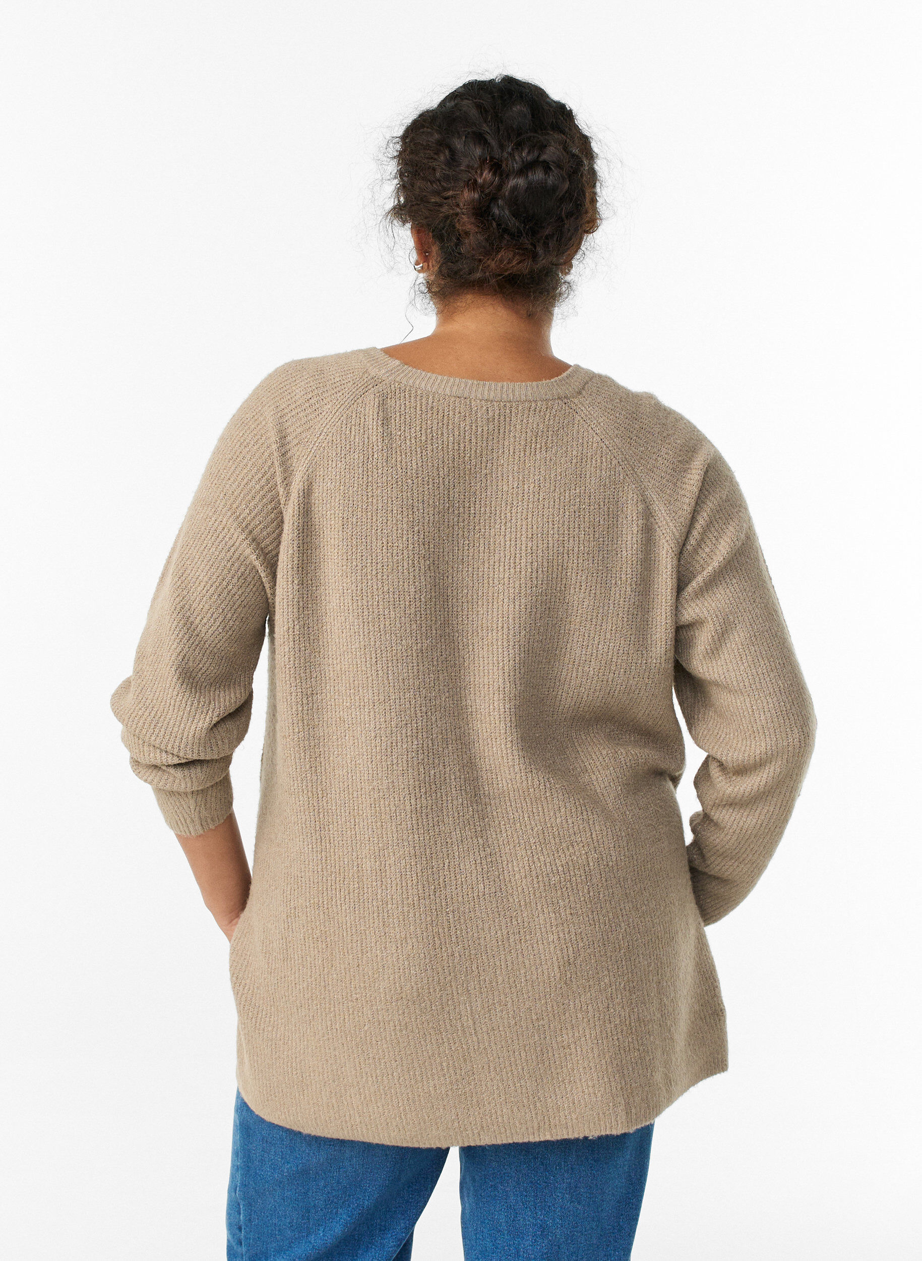 ZizziNeulepusero, jossa on vinoraitakuvio ja raglanhihat, Beige, Model image number 2