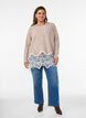 Neulottu pusero raglanhihoilla ja leve&auml;ll&auml; pitsireunuksella, Beige, Model image number 1