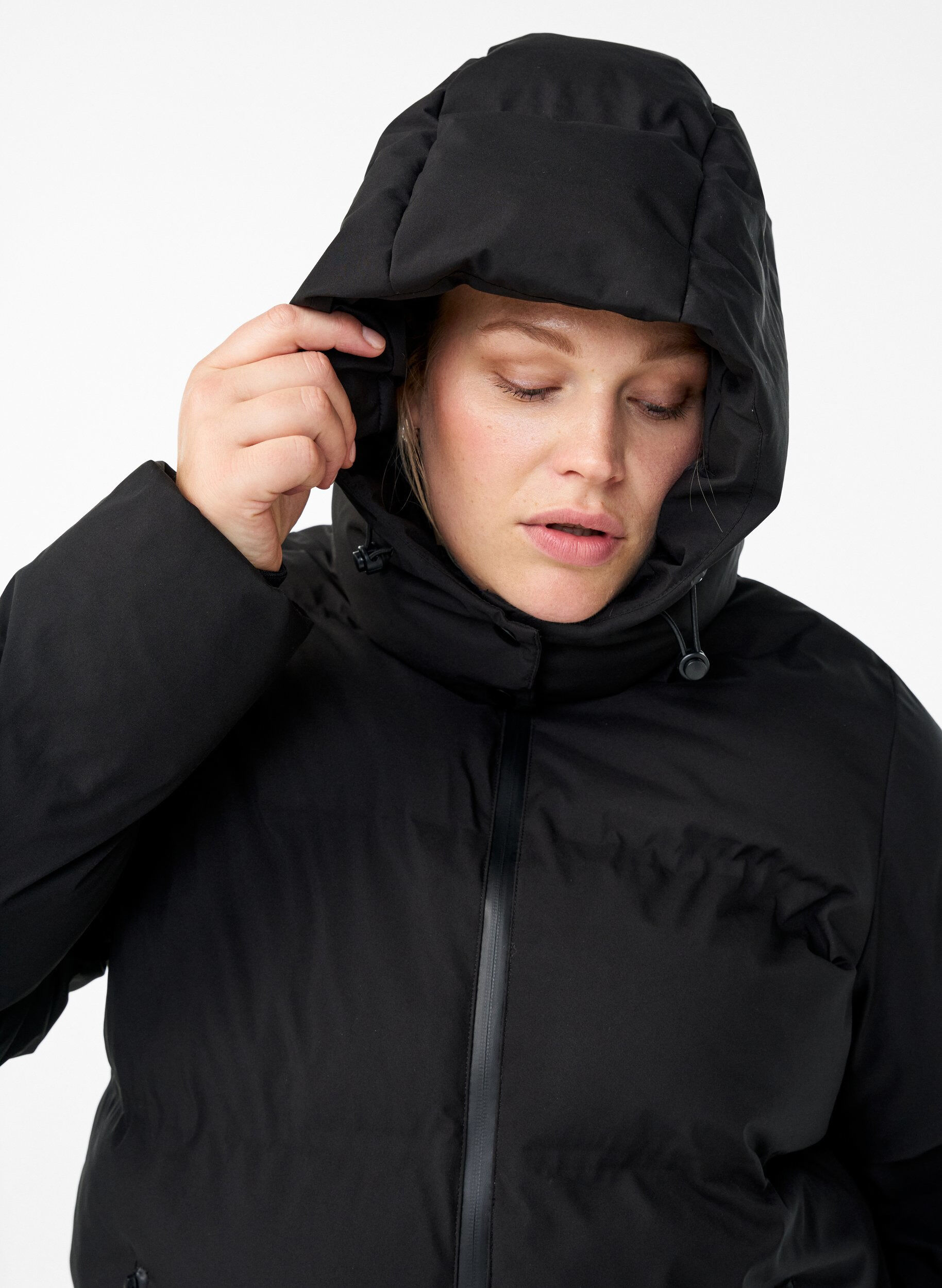 ZizziLyhyt toppatakki irrotettavalla hupulla, Musta, Model image number 3