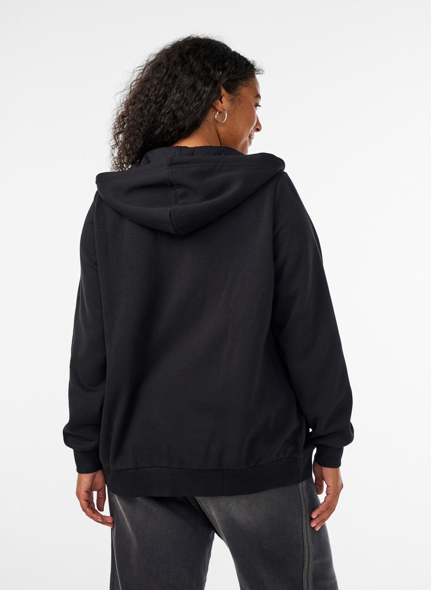 ZizziHupullinen collegepaita vetoketjulla ja taskuilla, Musta, Model image number 2
