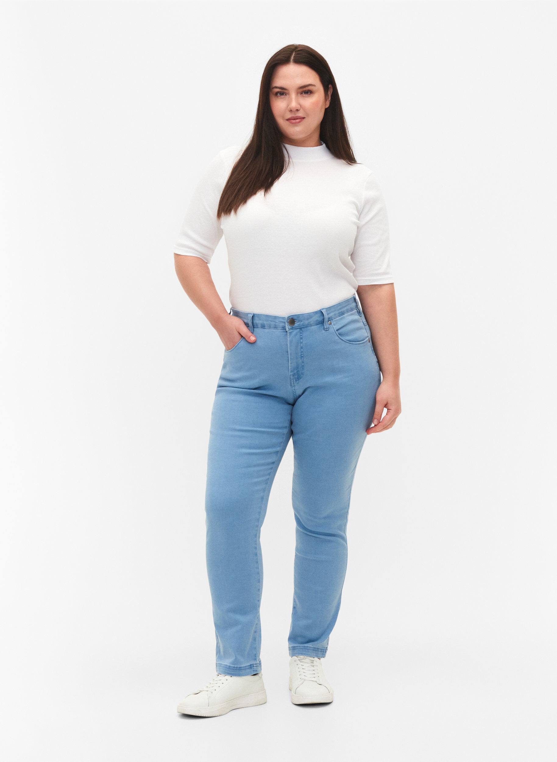 Zizzi Slim fit Emily-farkut normaalilla vy&ouml;t&auml;r&ouml;ll&auml;, Sininen, Model image number 0