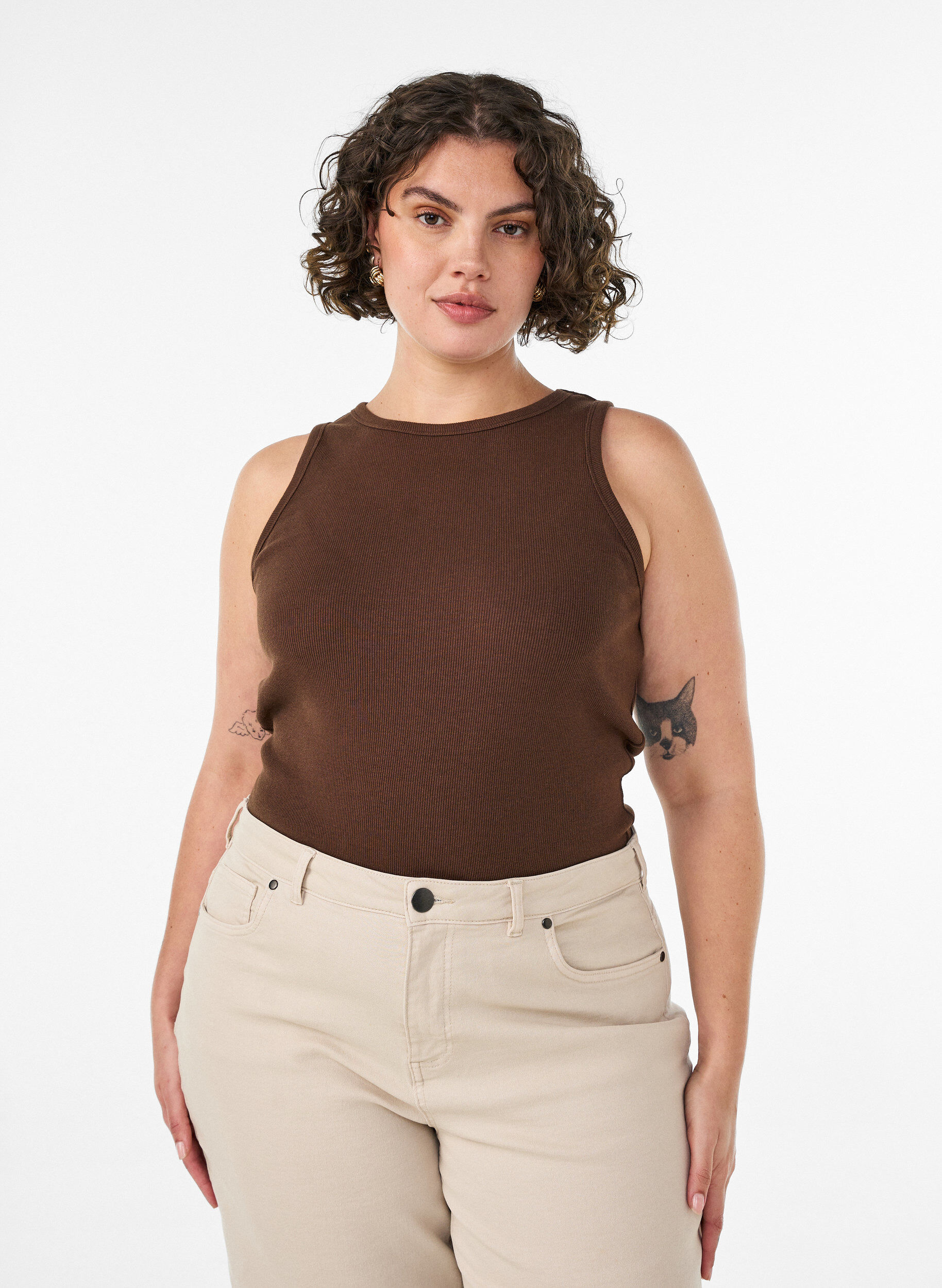 ZizziPuuvillainen ribattu toppi korkealla kauluksella, Ruskea, Model image number 0