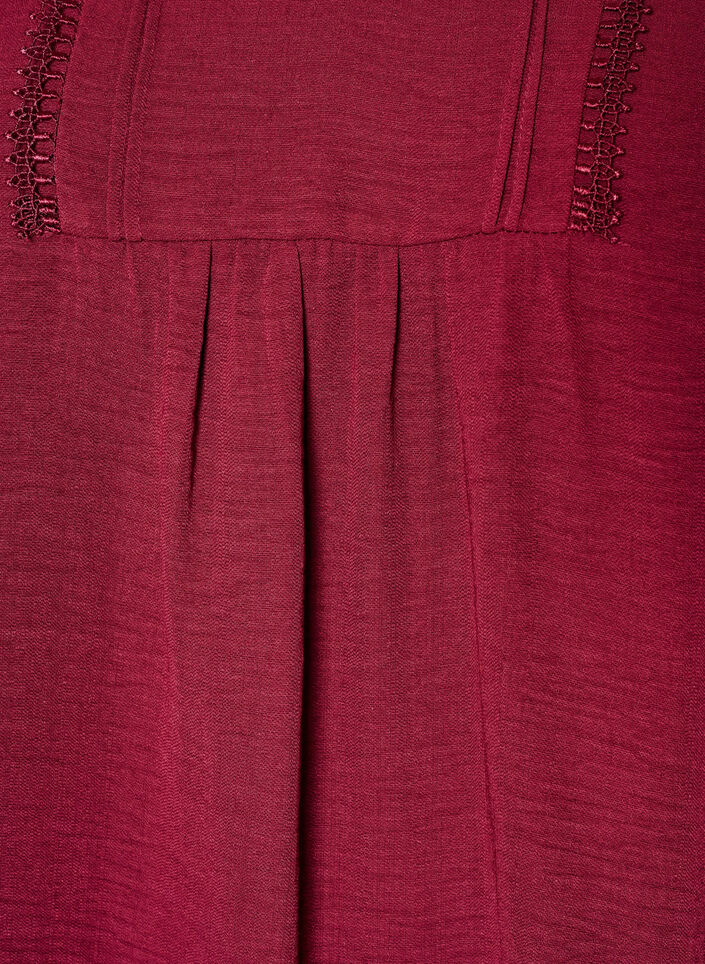 Pusero V-p&auml;&auml;ntiell&auml; ja virkatussa pitsinauhassa, Punainen, Packshot image number 2