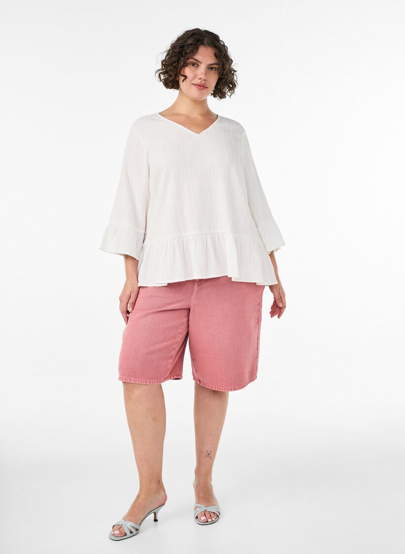 Pusero tekstuurilla, V-p&auml;&auml;ntiell&auml; ja r&ouml;yhel&ouml;ill&auml;, Vanilja, Model image number 1