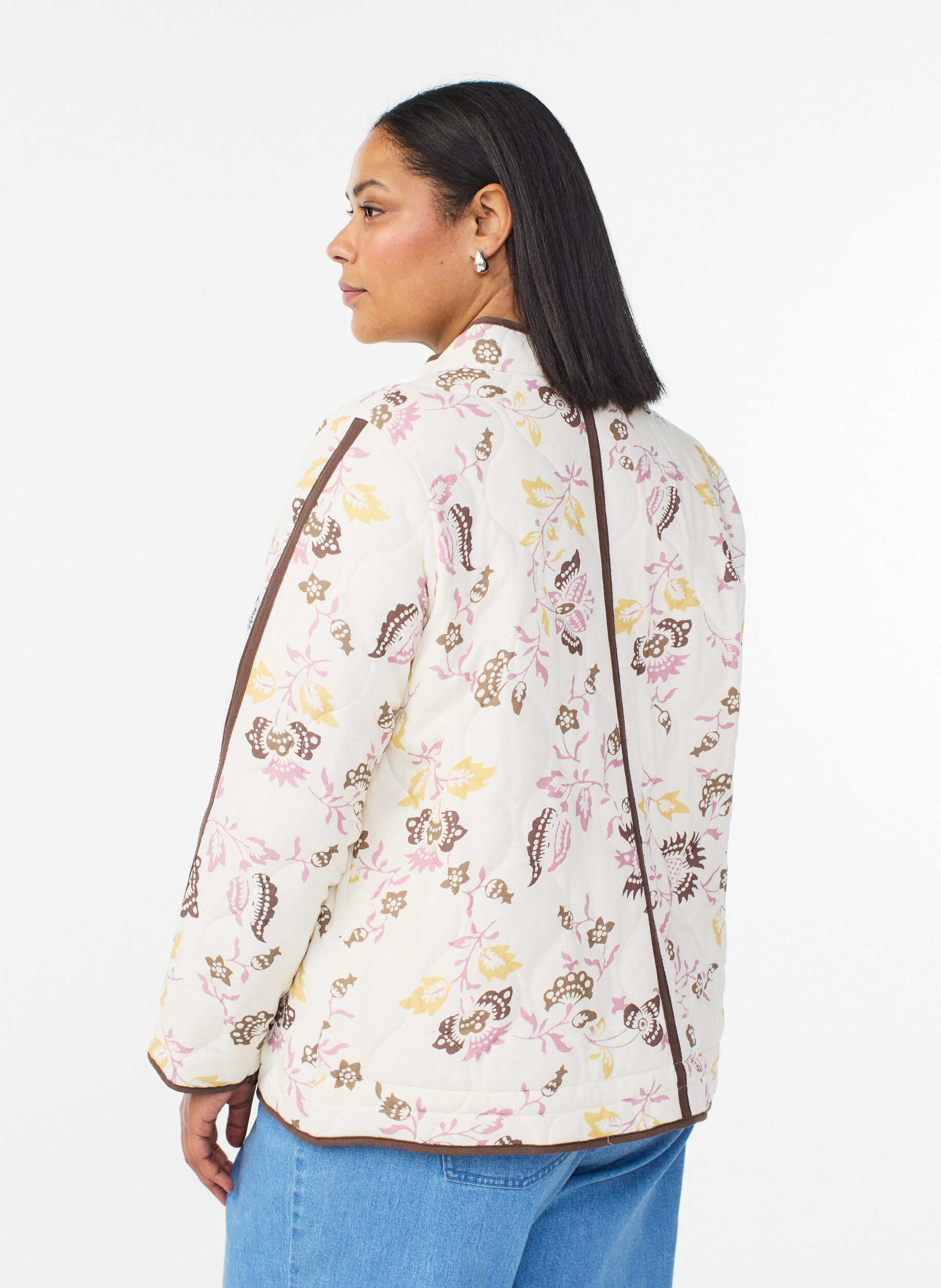 Zizzi Tikkitakki napeilla ja kukkakuosilla, Beige, Model image number 2