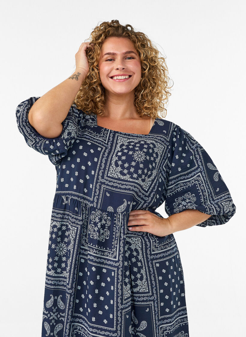 Nilkkapituinen mekko viskoosista paisley-kuviolla ja lyhyill&auml; hihoilla, Sininen, Model image number 2