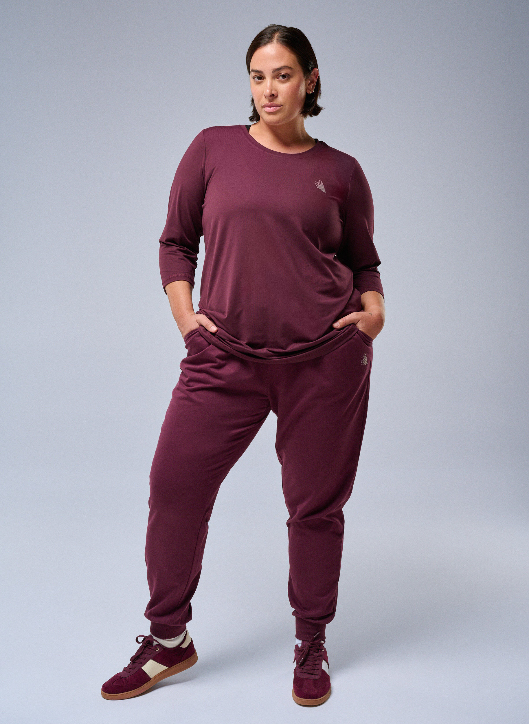 V&auml;lj&auml;t taskulliset verryttelyhousut