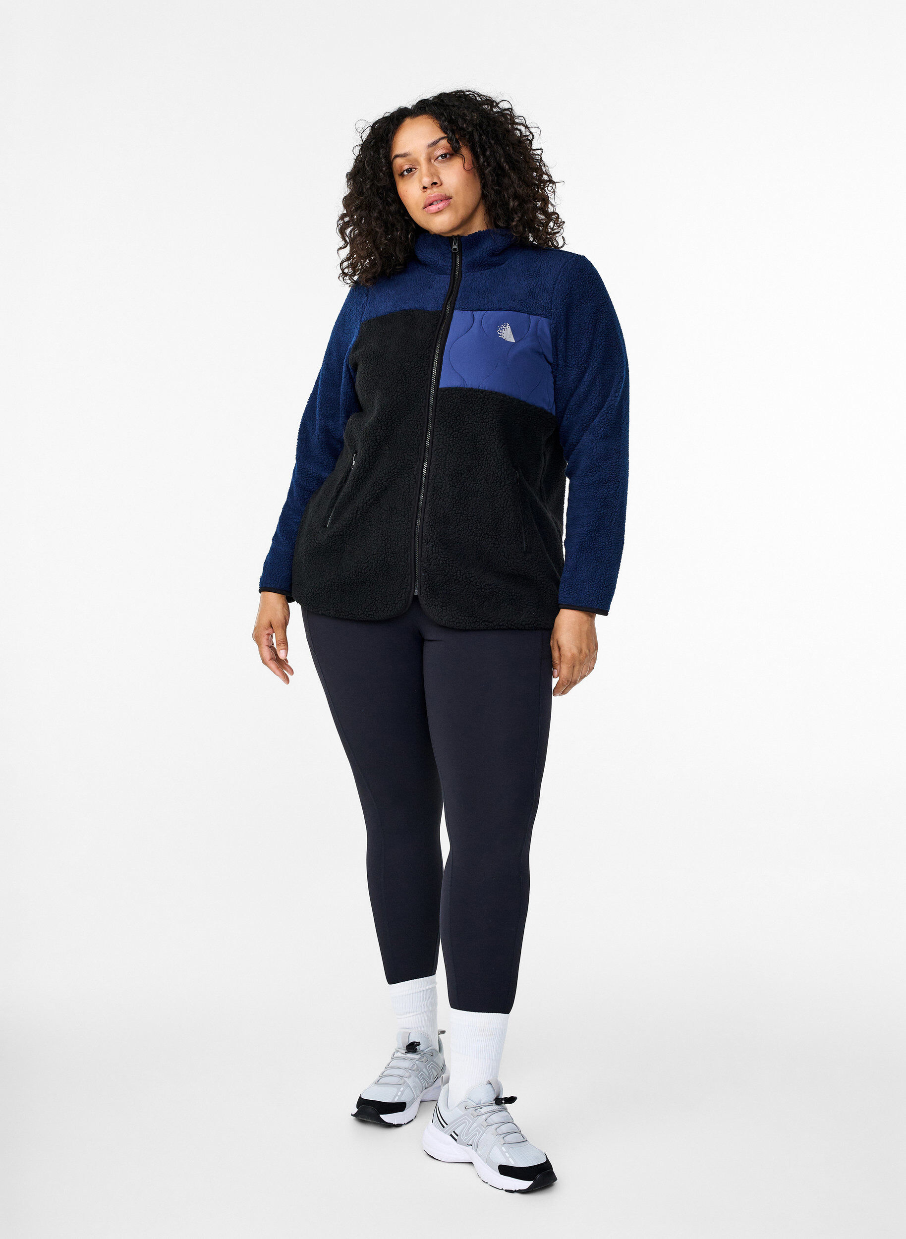 Zizzi Teddytakki v&auml;riblokeilla, Night Sky comb., Model image number 2