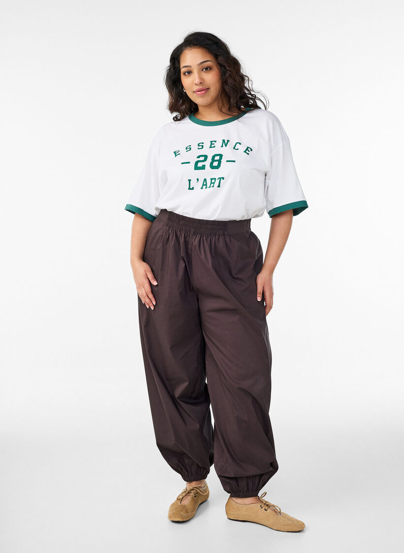 Puuvilla T-paita tekstiprintill&auml; ja laatikkomainen istuvuus, Valkoinen, Model image number 1